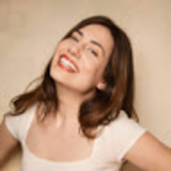 Meet your Posher, Phoebe - Picture 1 of 1